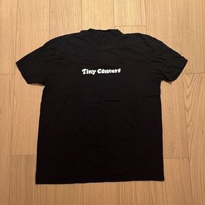 Tiny Concert T-shirt Size L